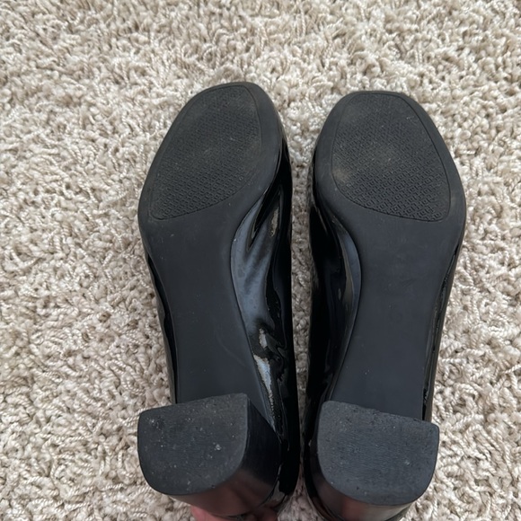 Tory Burch Heels Shiny Black size 7.5 - Picture 4 of 5